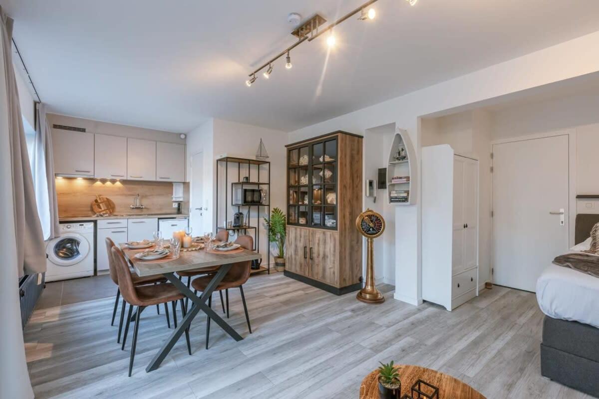מידלקרק Huswell - Charming Studio With Terrace Nearby The Beach מראה חיצוני תמונה